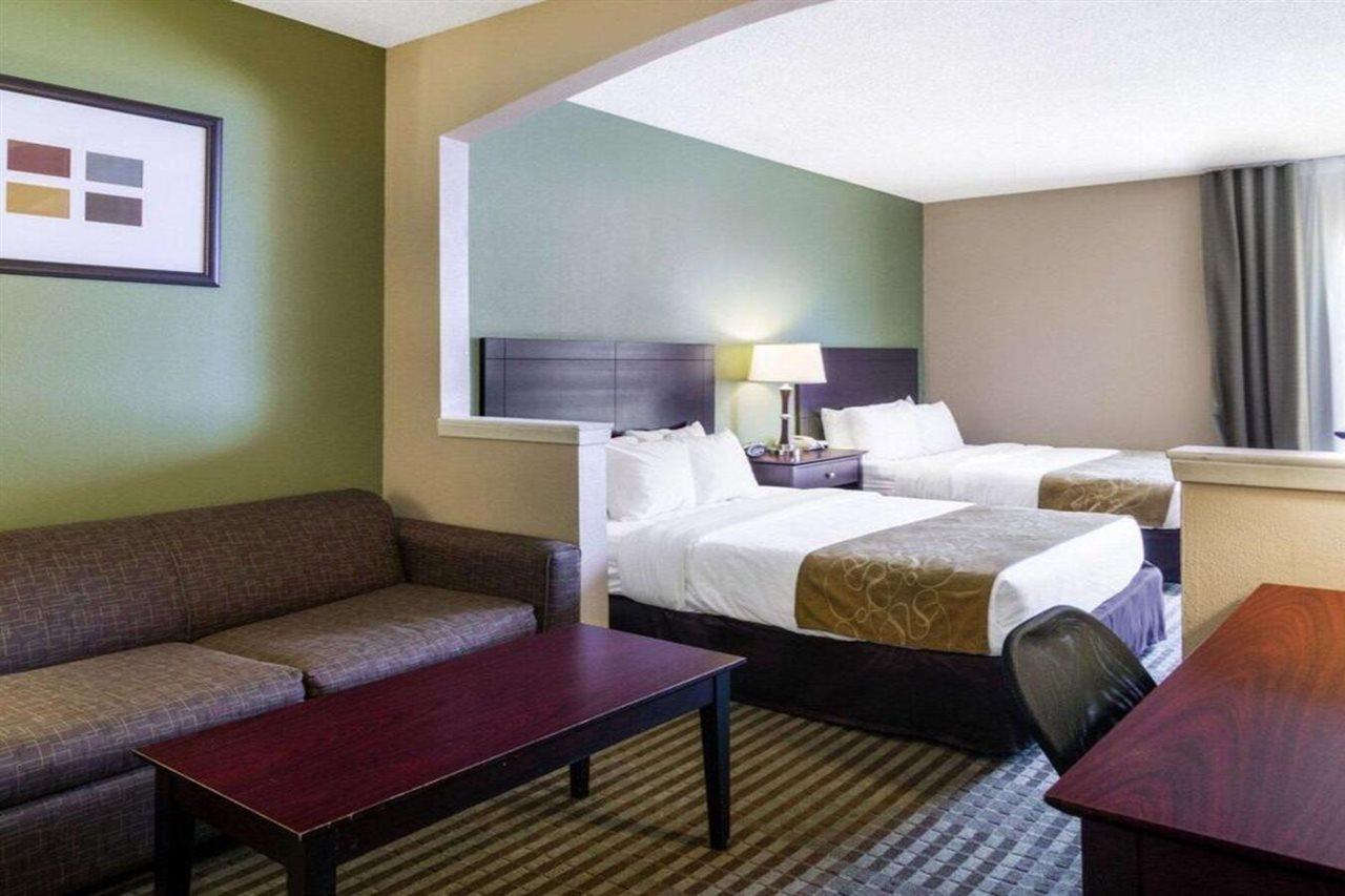 Quality Suites Irving-Las Colinas Esterno foto