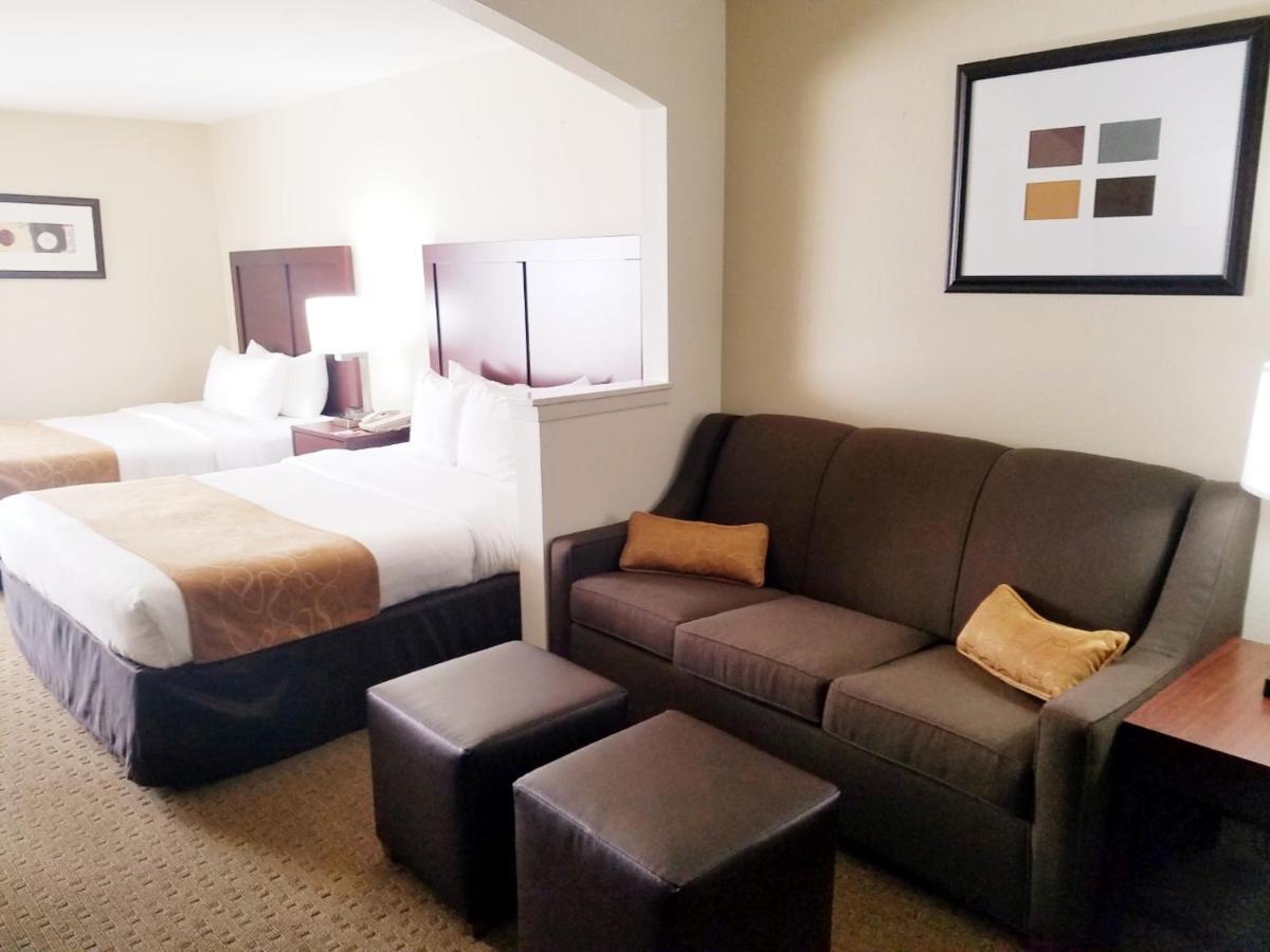 Quality Suites Irving-Las Colinas Esterno foto